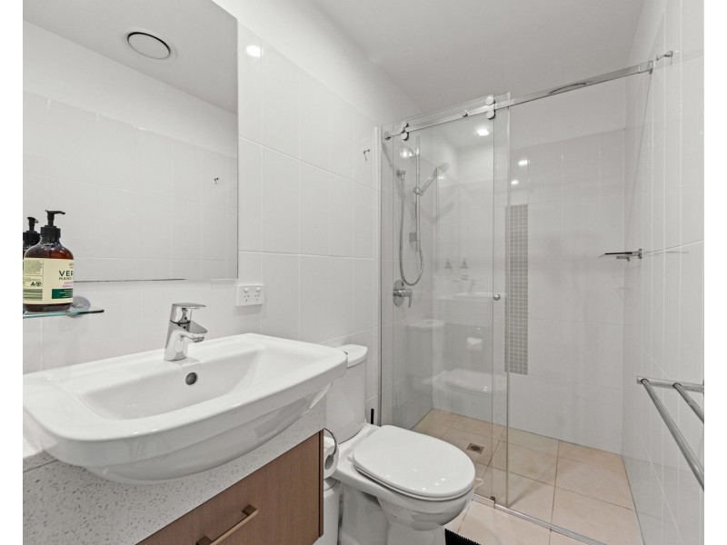 2410/2 Activa Way, Hope Island QLD 4212