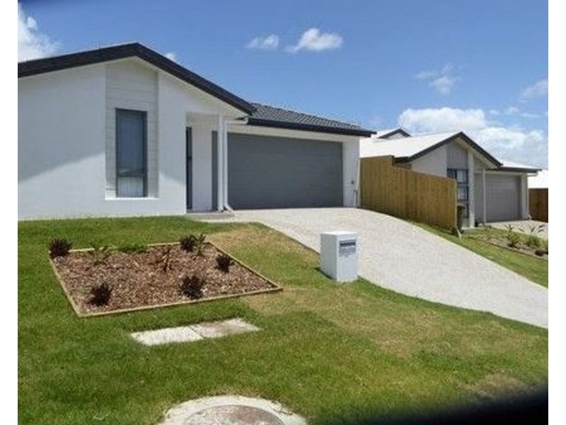 17 YALE STREET, Pimpama QLD 4209