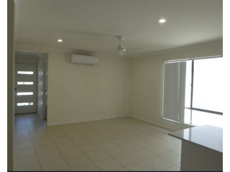 17 YALE STREET, Pimpama QLD 4209