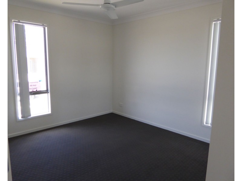 17 YALE STREET, Pimpama QLD 4209