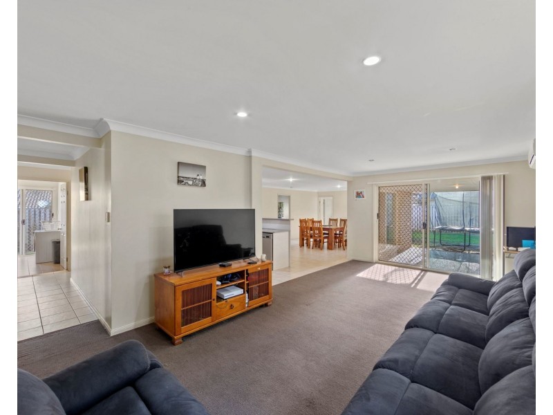4 Success Crescent, Ormeau QLD 4208