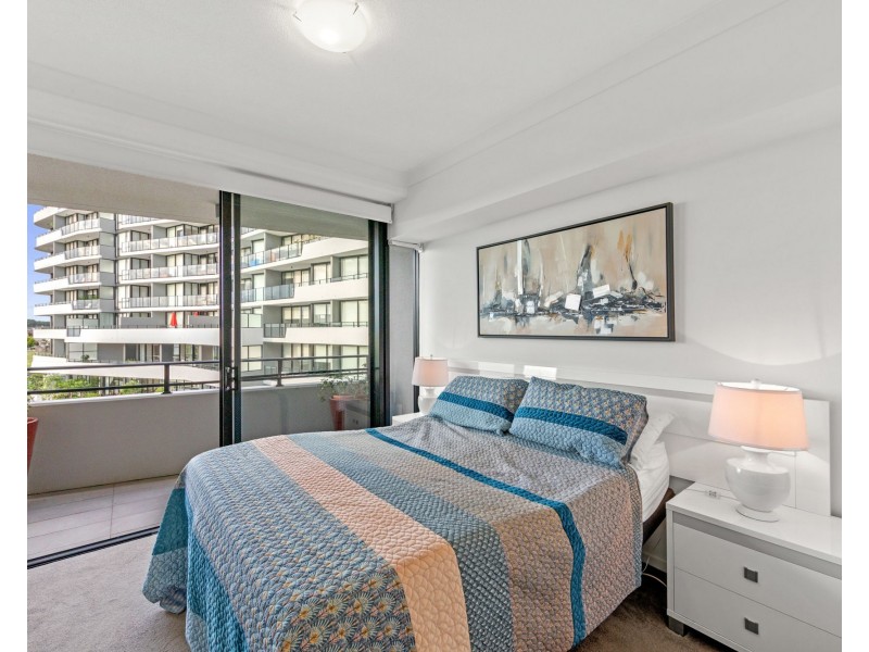 1310/1 Grant Avenue, Hope Island QLD 4212