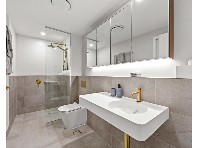 1310/1 Grant Avenue, Hope Island QLD 4212