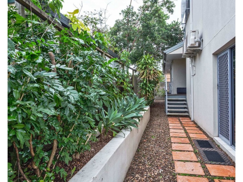 1 & 2 30 PENINSULAR DRIVE, Surfers Paradise QLD 4217