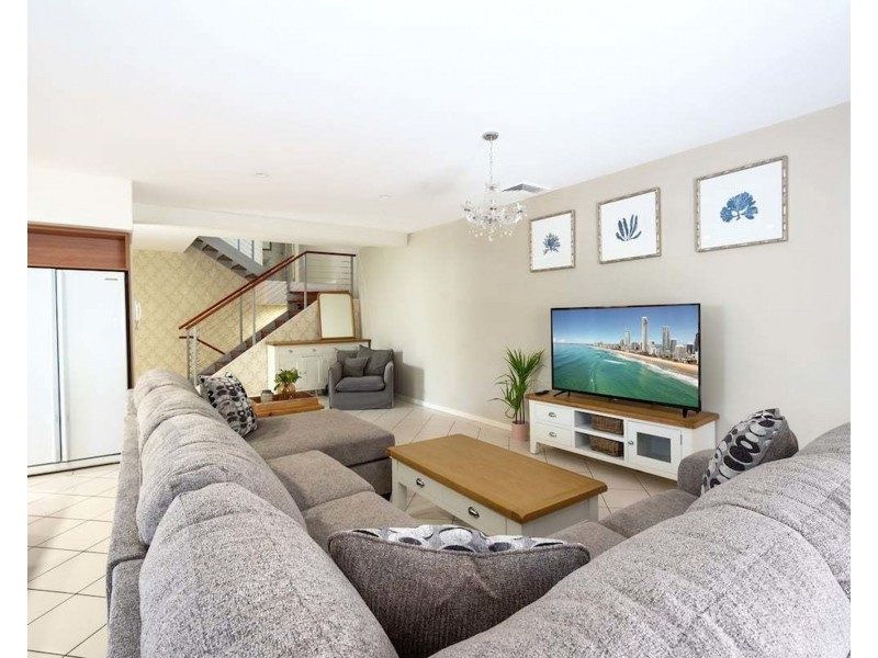 1 & 2 30 PENINSULAR DRIVE, Surfers Paradise QLD 4217