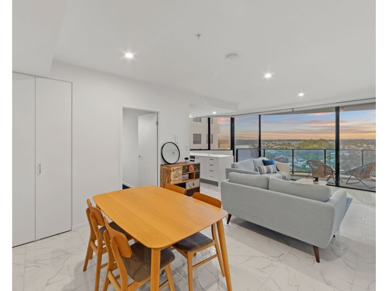 4701/5 Harbourside Court, Biggera Waters QLD 4216