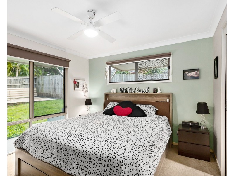 2/17 Sandhurst Crescent, Upper Coomera QLD 4209