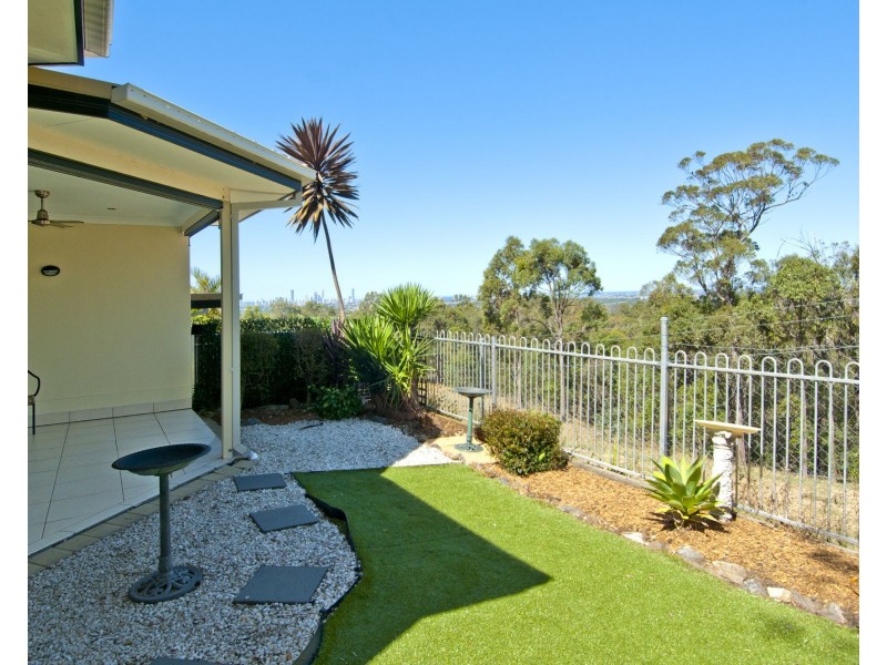 2/66 Kincaid Drive, Highland Park QLD 4211