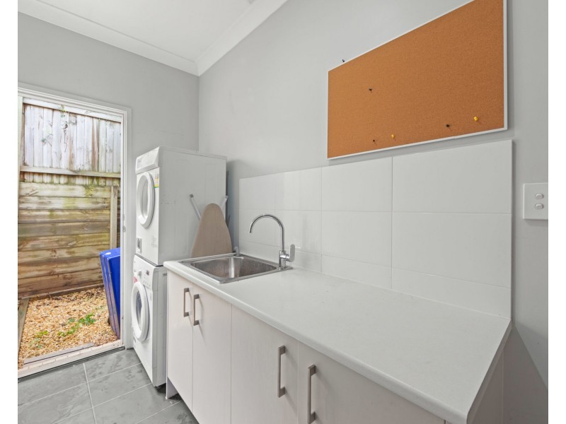 52 Cassidy Cres, Willow Vale QLD 4209