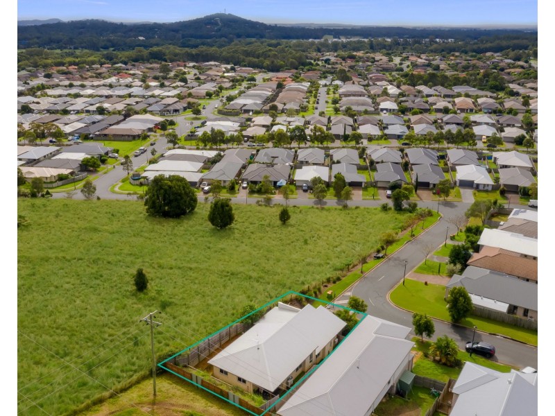 52 Cassidy Cres, Willow Vale QLD 4209