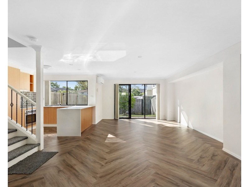 10/1 Secondary Str, Upper Coomera QLD 4209