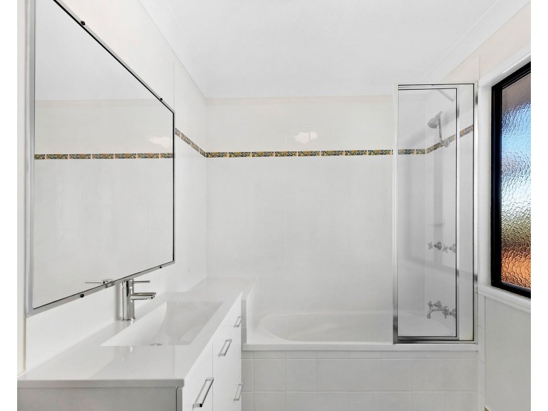 10/1 Secondary Str, Upper Coomera QLD 4209