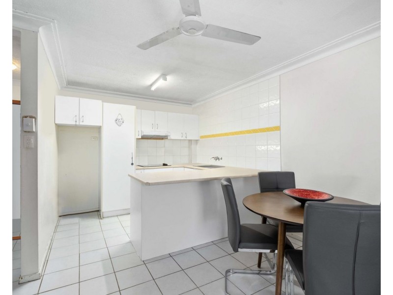 2/91 Queen Street, Southport QLD 4215