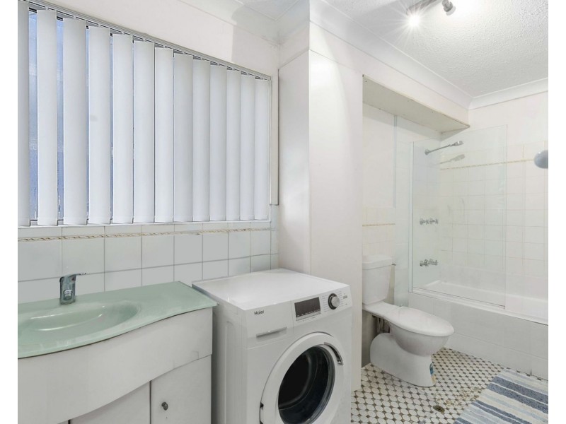 2/91 Queen Street, Southport QLD 4215