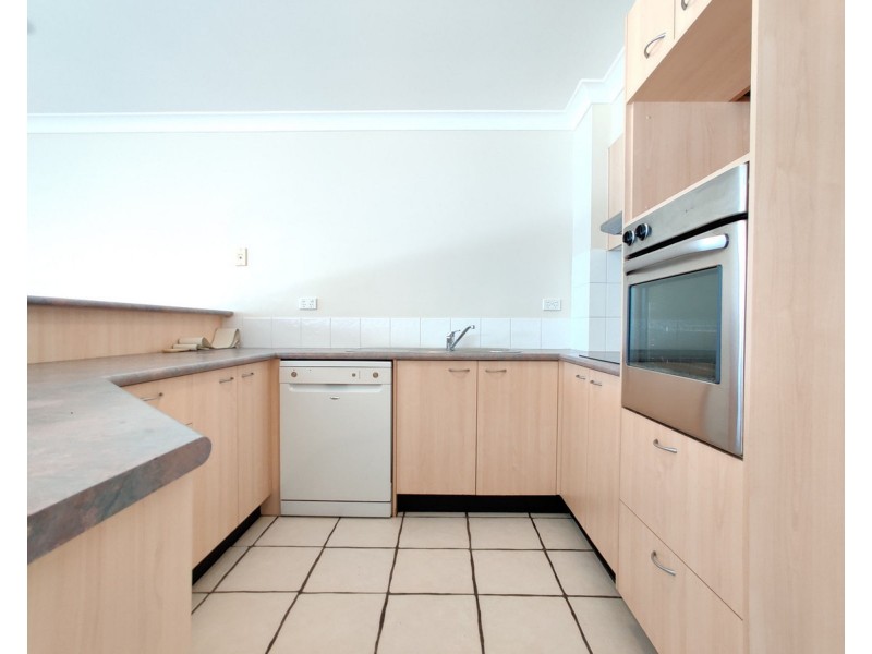 30/132 High Street, Southport QLD 4215