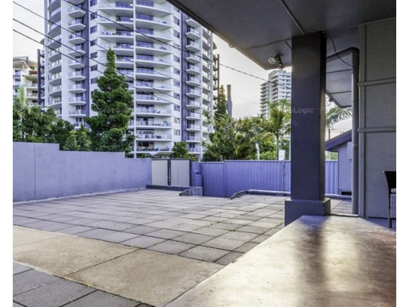 29 Palm Avenue, Surfers Paradise QLD 4217