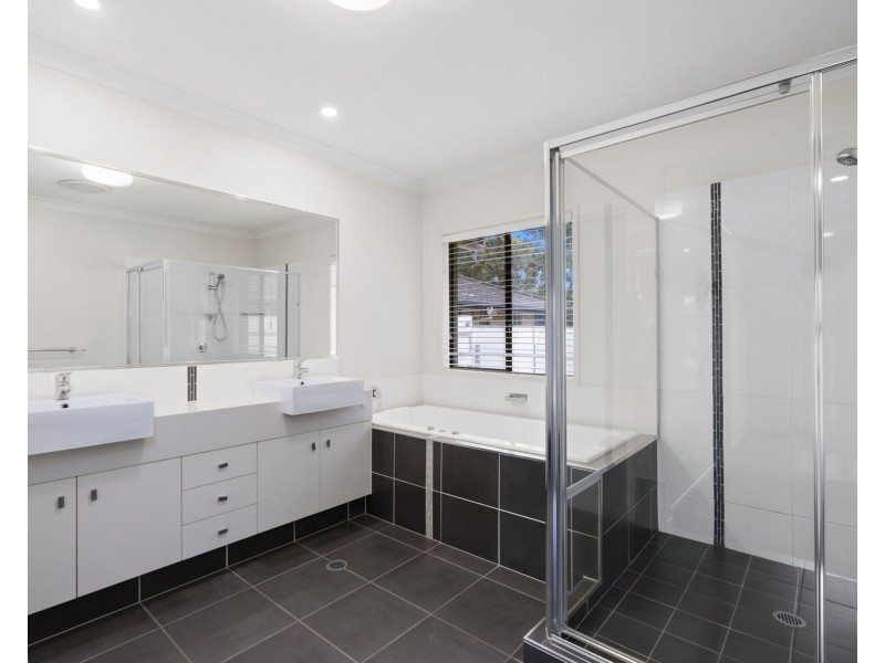 14 Runway Drive, Upper Coomera QLD 4209