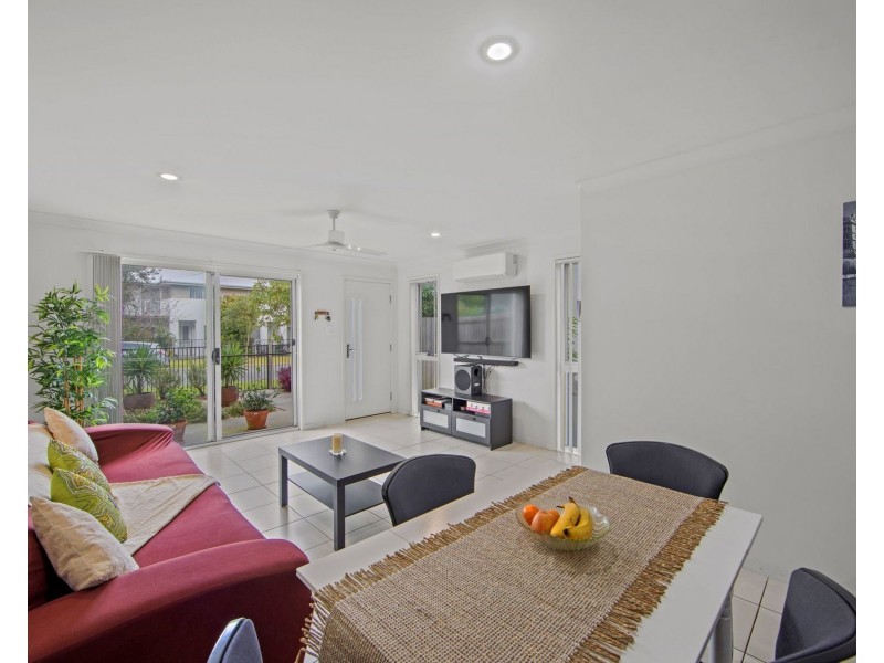 4/1 Rhiana Street, Pimpama QLD 4209