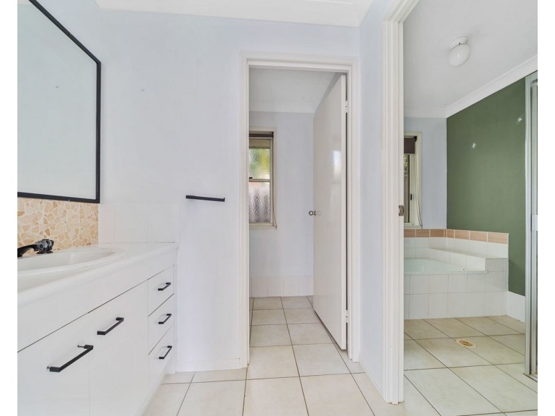 4 Bambi Close, Upper Coomera QLD 4209