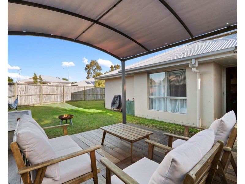 2/2 Mackenzie Street, Coomera QLD 4209