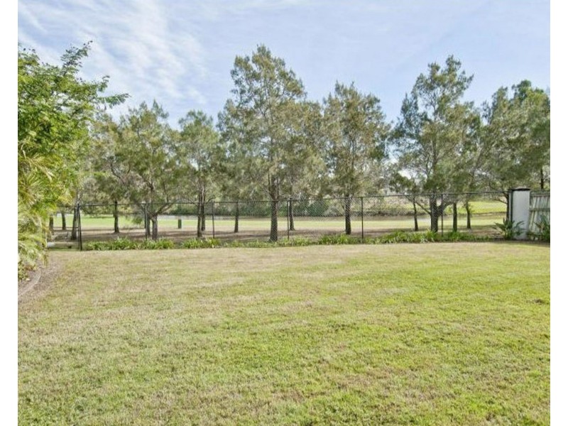 11 The Avenue, Windaroo QLD 4207