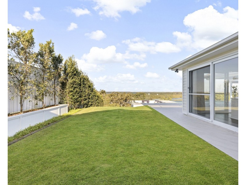 28 Quest Terrace, Coomera Waters QLD 4209