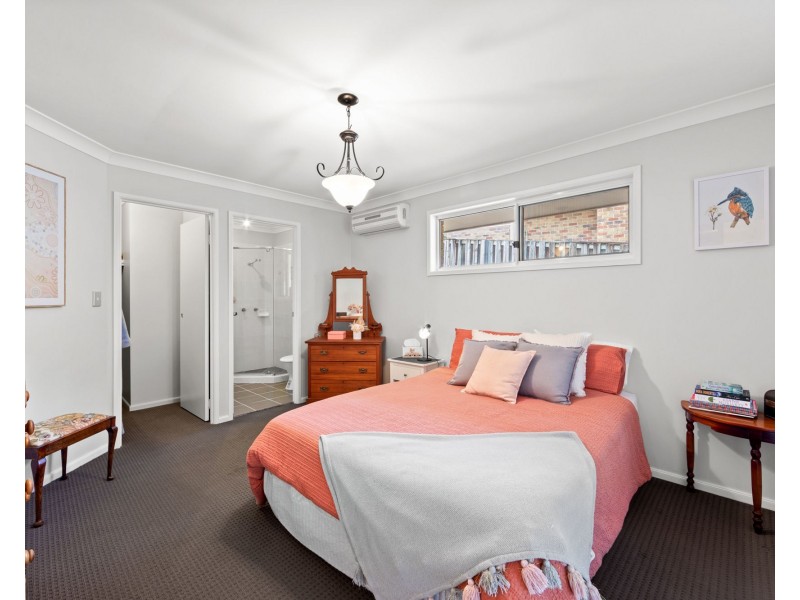 22 Pacific Pines Boulevard, Pacific Pines QLD 4211