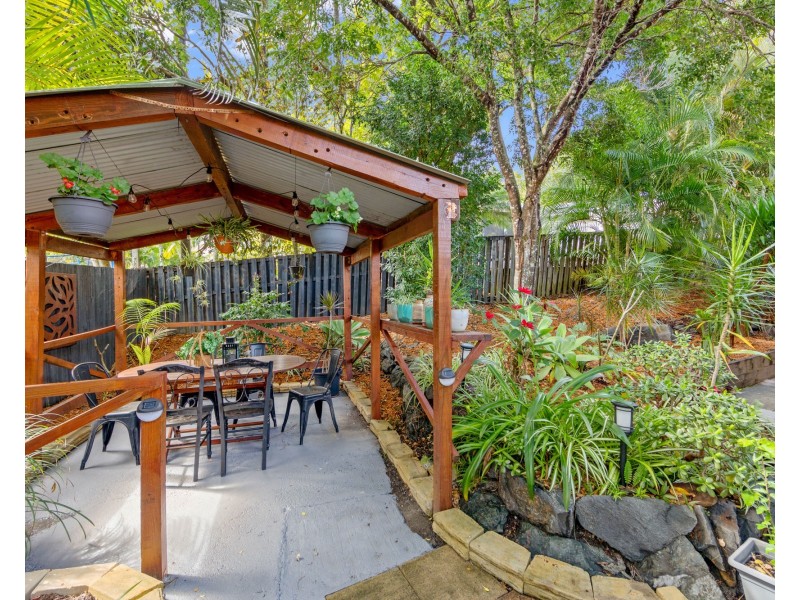 22 Pacific Pines Boulevard, Pacific Pines QLD 4211