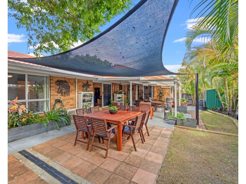 22 Pacific Pines Boulevard, Pacific Pines QLD 4211