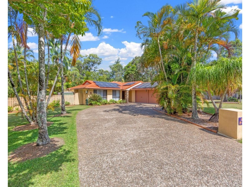 92 California Drive, Oxenford QLD 4210