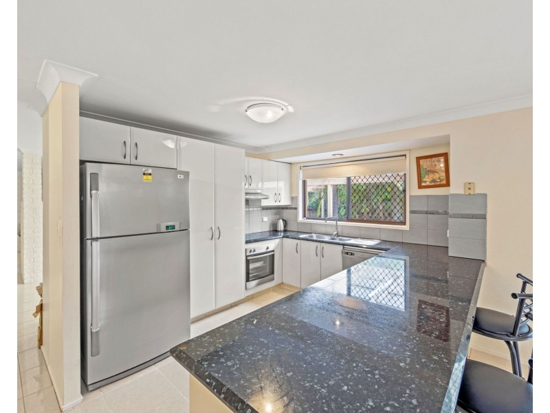 92 California Drive, Oxenford QLD 4210