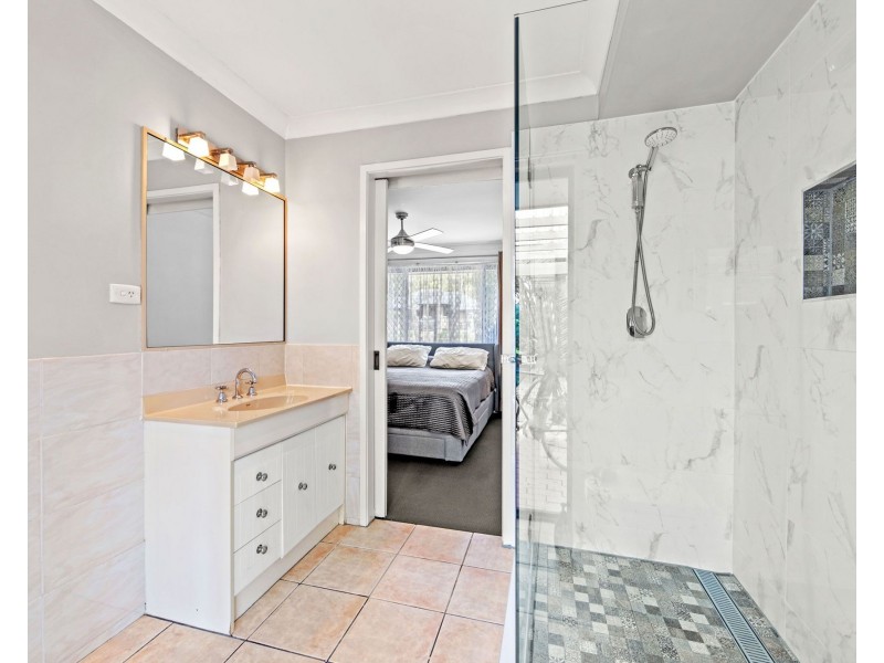 92 California Drive, Oxenford QLD 4210