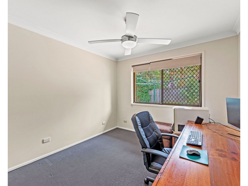 92 California Drive, Oxenford QLD 4210