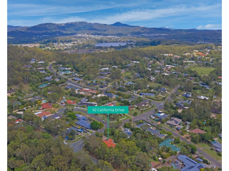 92 California Drive, Oxenford QLD 4210