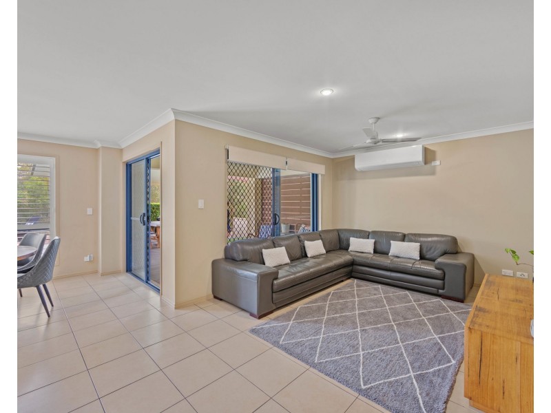 16 Saltwater Boulevard, Oxenford QLD 4210