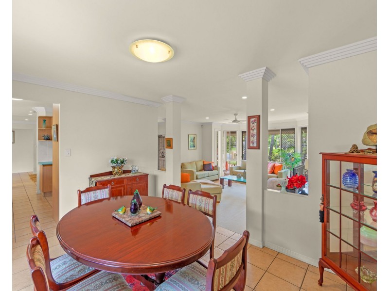 46 DESERT FALLS CRES, Parkwood QLD 4214