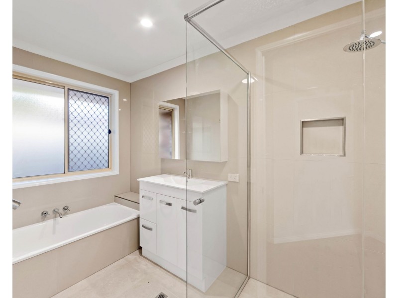 40 Fairview Court, Parkwood QLD 4214