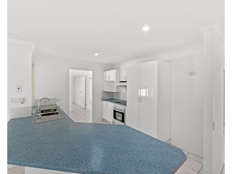 61 Greenacre Drive, Parkwood QLD 4214