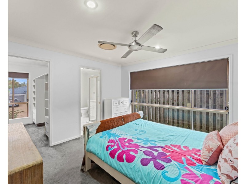 4 Woodbine Court, Parkwood QLD 4214