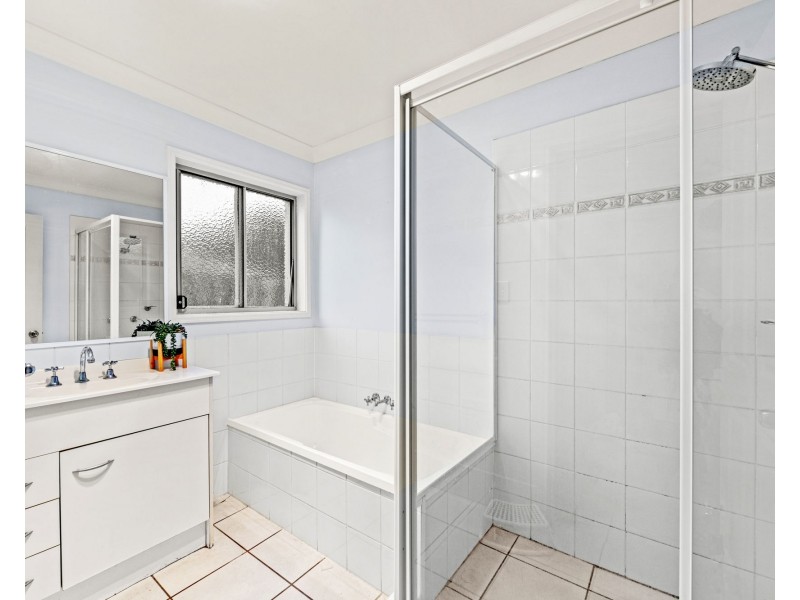 4 Woodbine Court, Parkwood QLD 4214