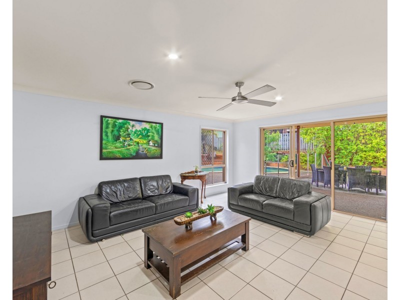 4 Woodbine Court, Parkwood QLD 4214