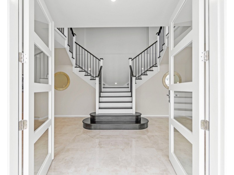 21 Forest Court, Helensvale QLD 4212