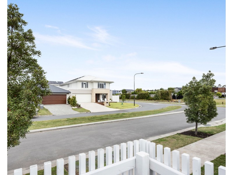 21 Forest Court, Helensvale QLD 4212