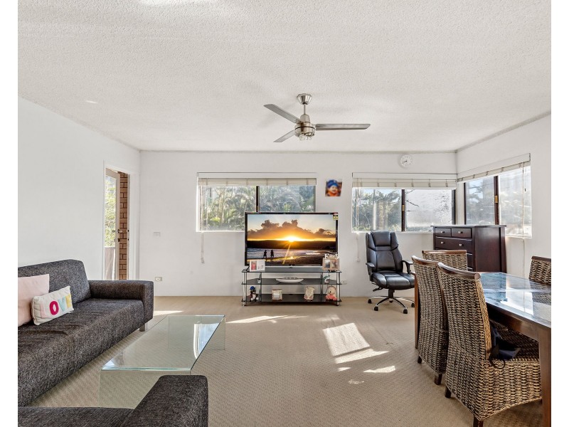 7/11 Old Burleigh Road, Surfers Paradise QLD 4217