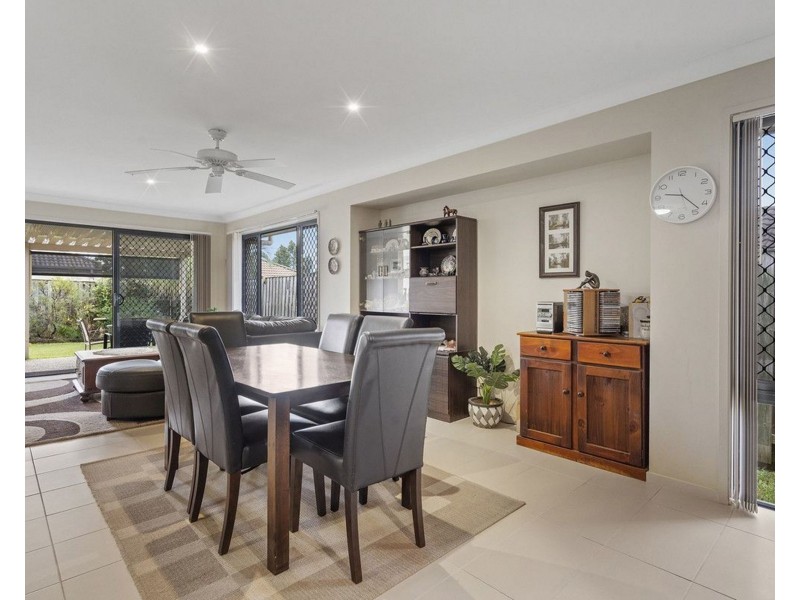 29 Shoalhaven Avenue, Pacific Pines QLD 4211