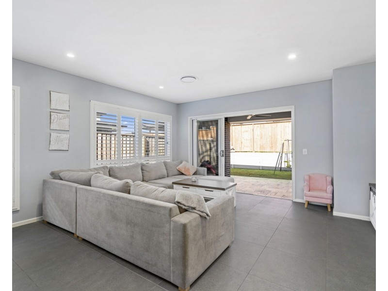 44 Wraight Street, Pimpama QLD 4209