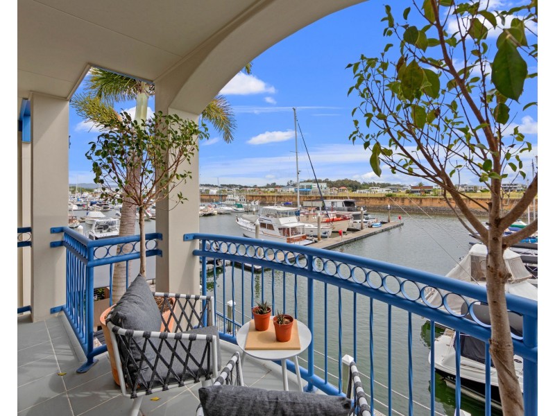 88 John Lund Drive, Hope Island QLD 4212