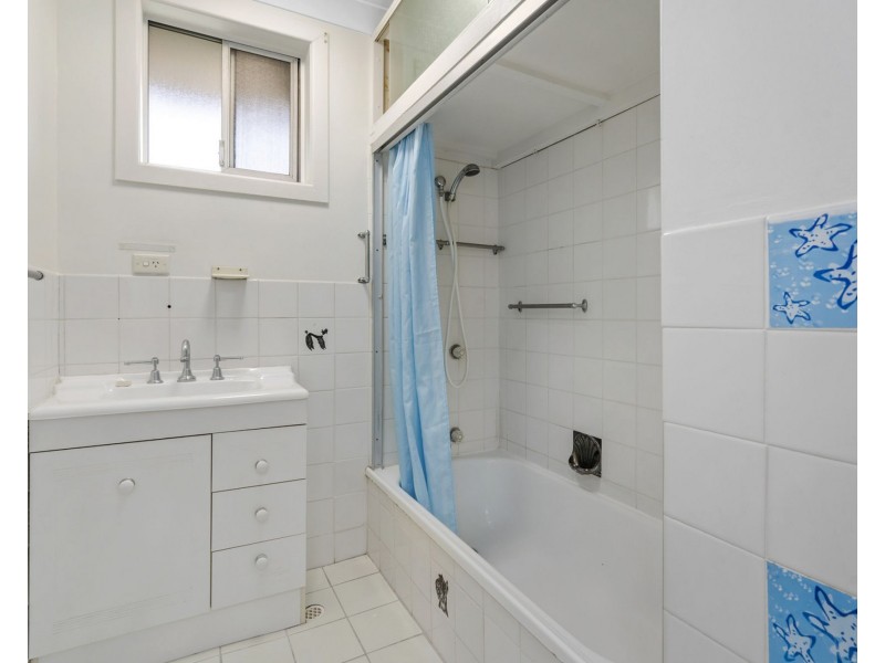 4/7 Mawarra Street, Palm Beach QLD 4221