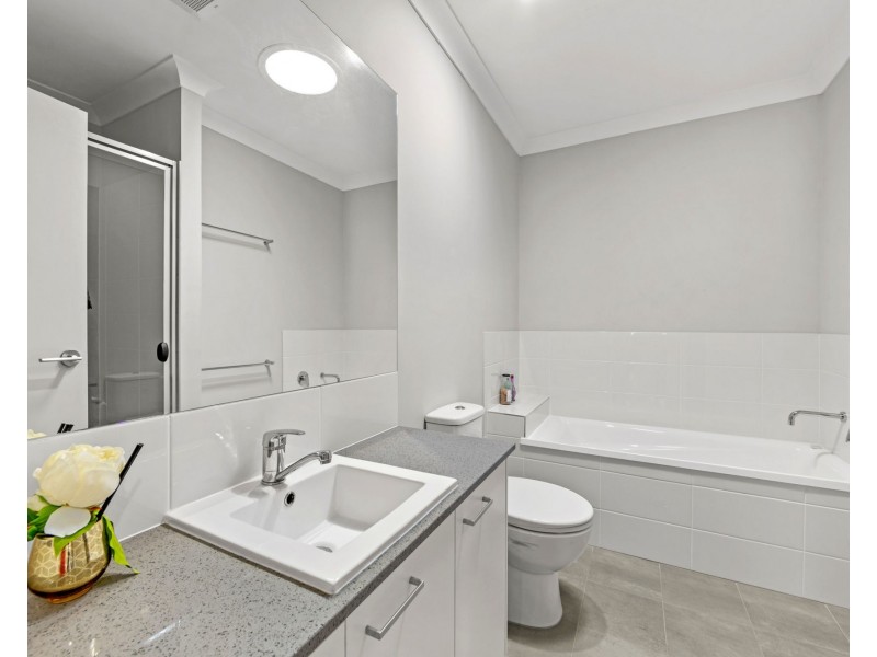 5/1 Electra Street, Coomera QLD 4209