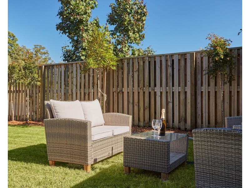1/18 Tian Crescent, Upper Coomera QLD 4209
